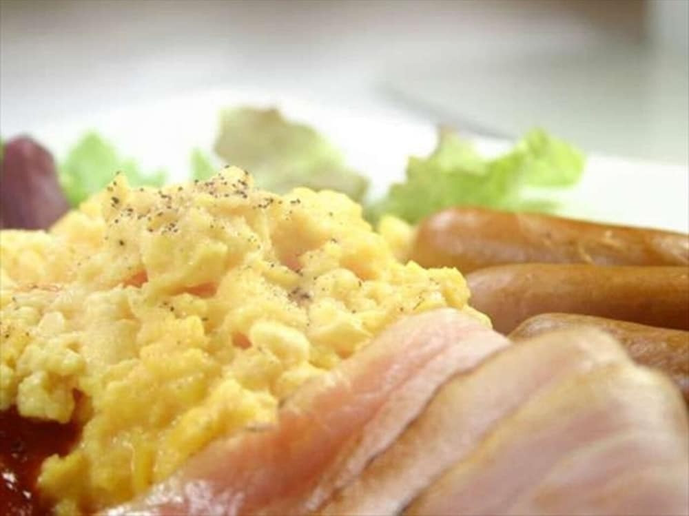 朝食