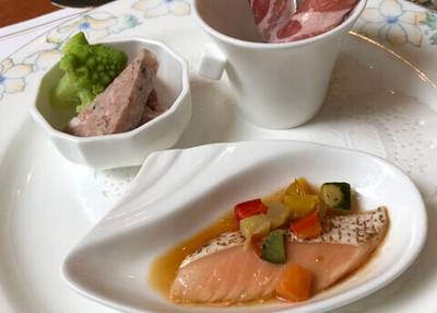 ロビーラウンジ