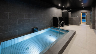 コンフォートスタジオ 3ベッド (テラス付き・プライベートサウナ利用21:30-23:00) 禁煙