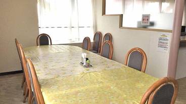 朝食スペース / 9