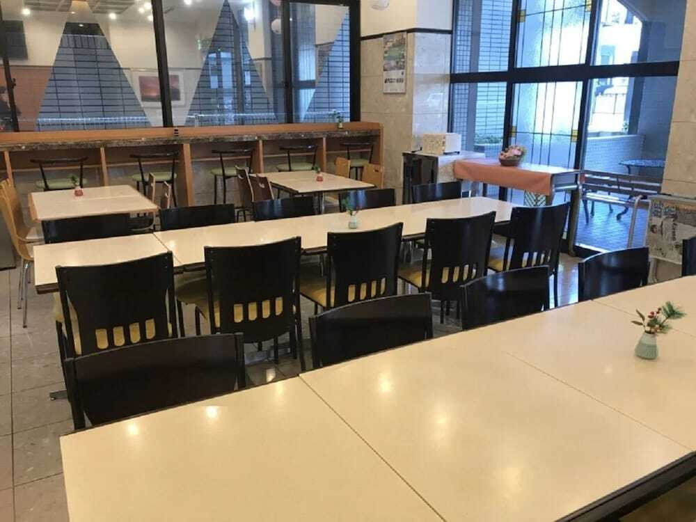 レストラン