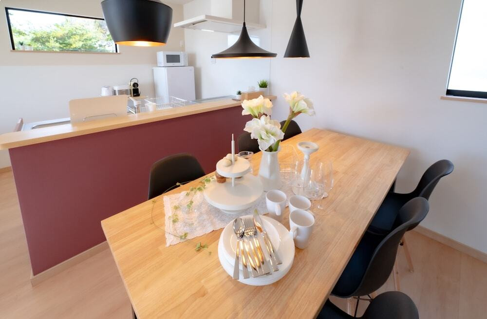 客室内のダイニングエリア