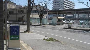 施設の入り口 / 17