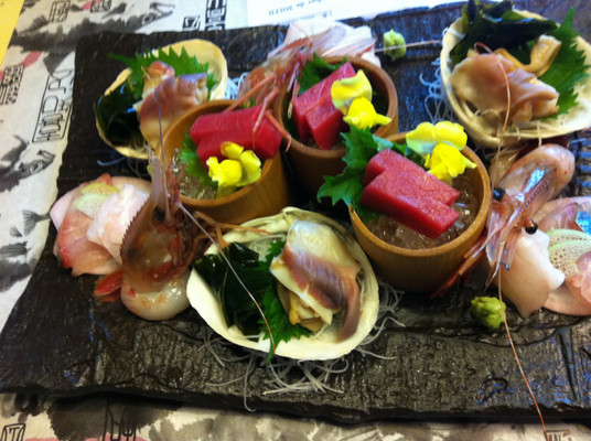 お食事は素晴らしく、ボリュームもあります