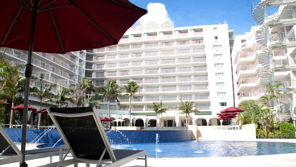 リクライニングチェアで休憩も◎ / 3