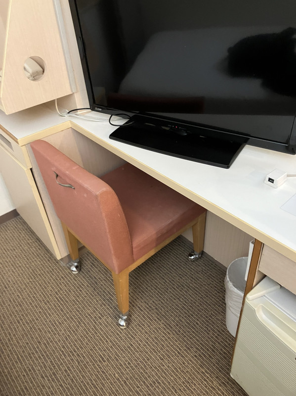 仕事するにはちょっと不便