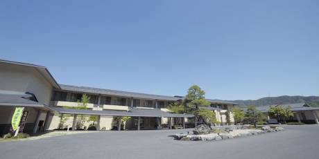 亀嵩温泉 玉峰山荘