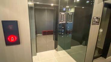 エレベーター / 1