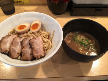 「めんや 参○伍」料理 634001 チャーシュー味玉つけめん