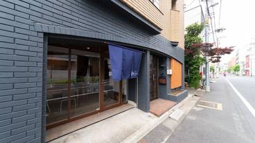 施設の入り口 / 9