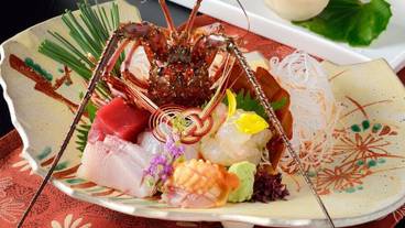 夕食：伊勢海老お造り② / 2