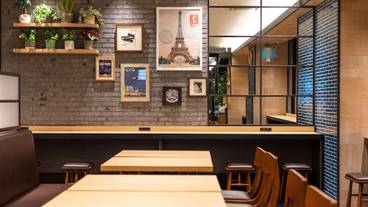 ロビーラウンジ / 19