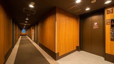 エレベーター / 1