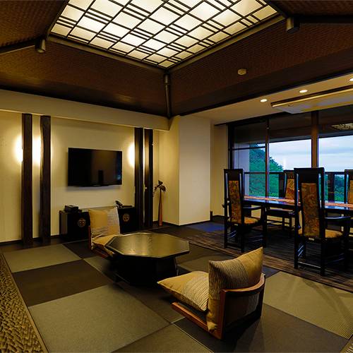 海と夕日を一望
ハレの日は特別室 / 4