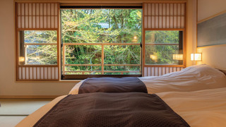 ラグジュアリー ツインルーム シングルベッド 2 台 禁煙 リバービュー [大人限定] 20平米