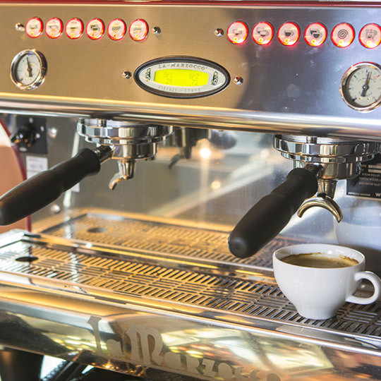 カフェのエスプレッソコーヒー