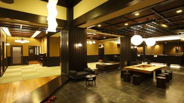 内部エントランス / 2