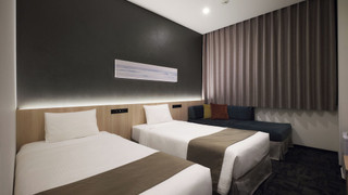 スタンダードツイン (ソファベッド付)