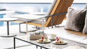 宿泊者専用ラウンジのフード / 1