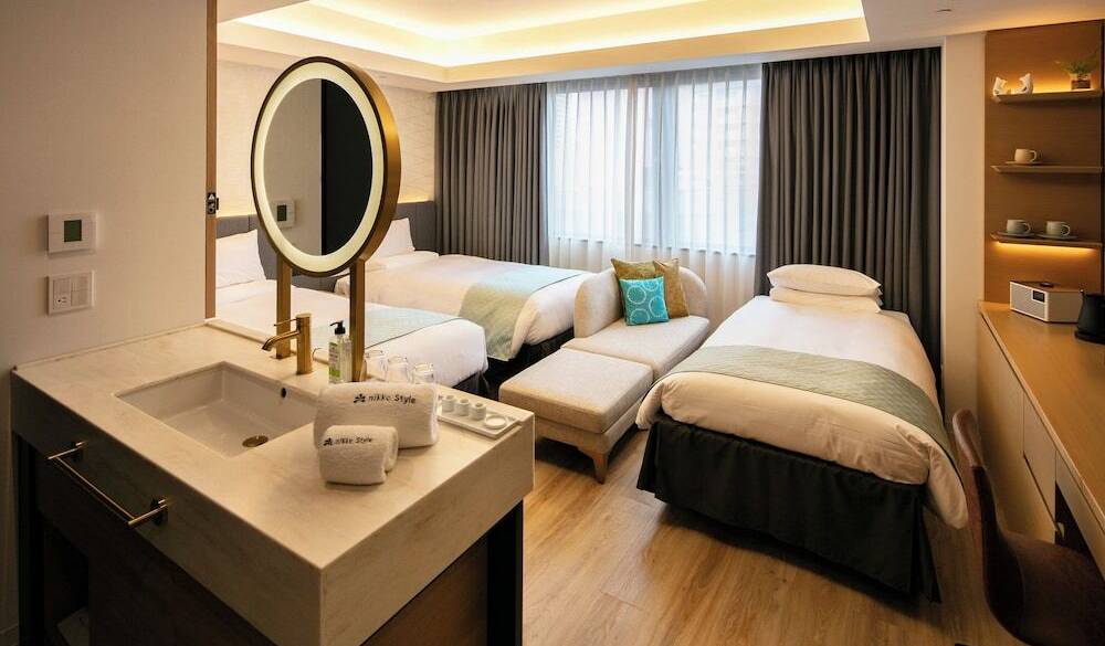 トリプルルーム / 3