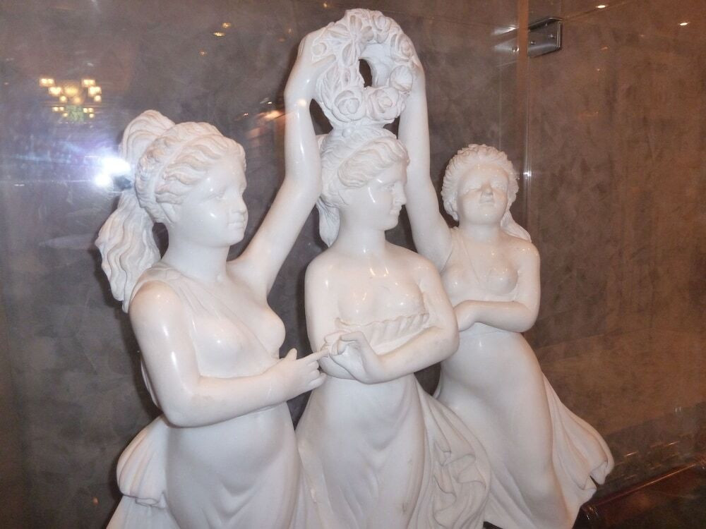 館内のインテリア①