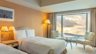 プレミアム ルーム シングルベッド 2 台 (Sea Side)