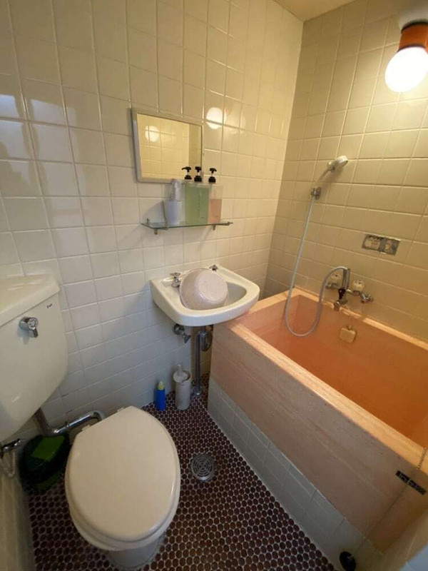 バスルームのシャワー