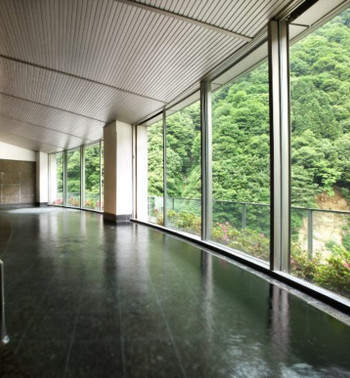 老舗旅館の本格和室ではんなり過ごせる3415215