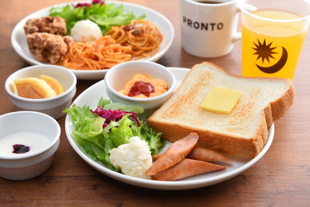 朝食