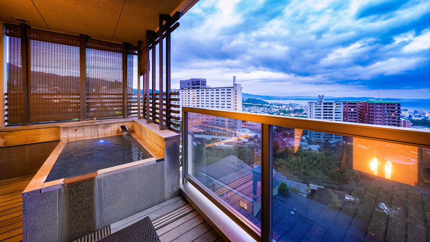 新館 月ノ想／客室露天風呂一例②