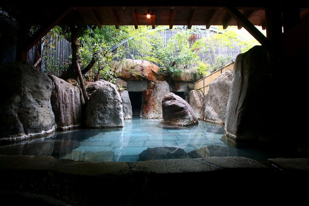 囲炉裏料理をいただける古民家温泉宿3928534