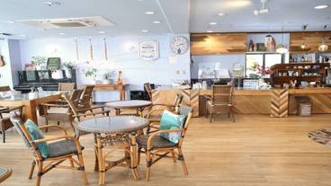 ロビーラウンジ / 5