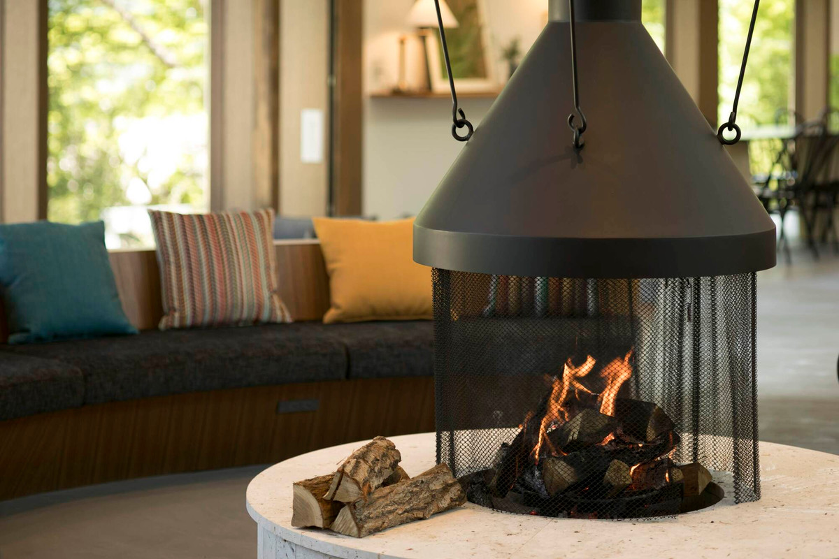 ロビーラウンジ 暖炉