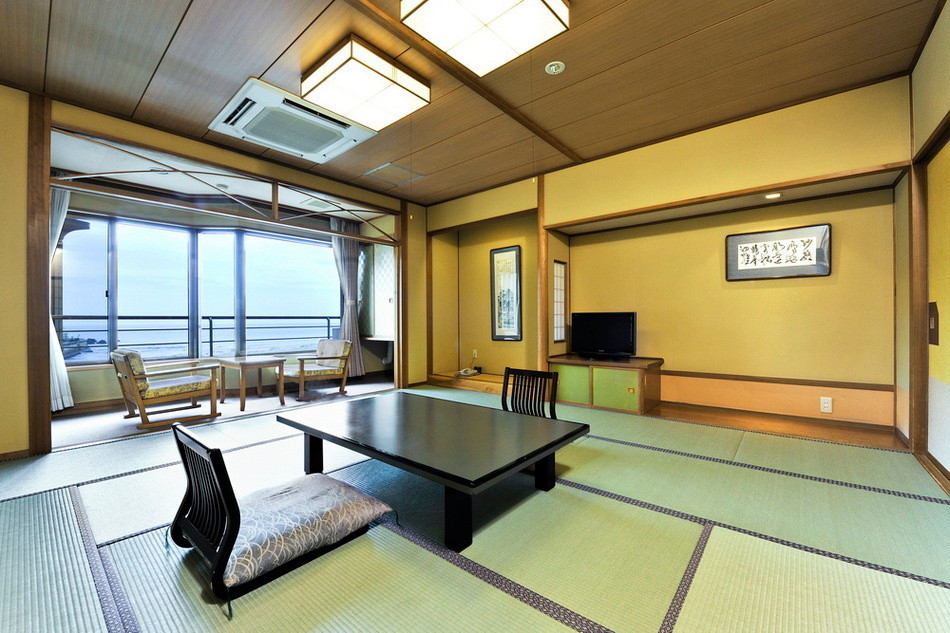 あんこう鍋と鮮やかな舟盛りで海鮮三昧！3556896