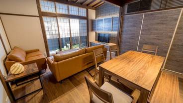 客室内のダイニングエリア / 13