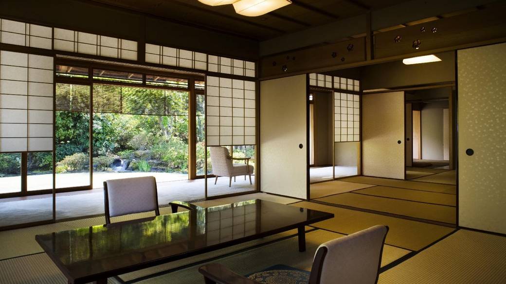 情緒たっぷり
純和風の客室へ / 1