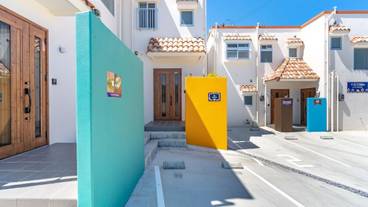 施設の入り口 / 3