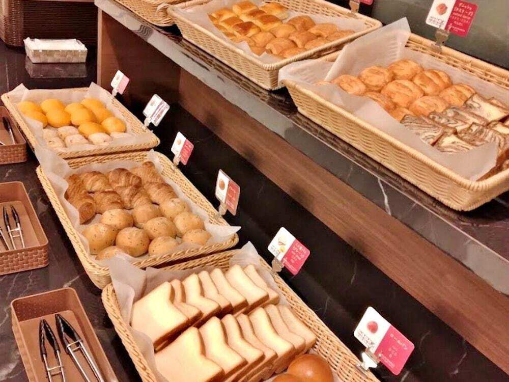 朝食