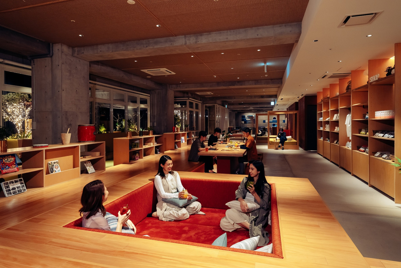 「TAMARIBA」やプールなど充実の館内施設4053506