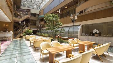 アトリウムロビー① / 1