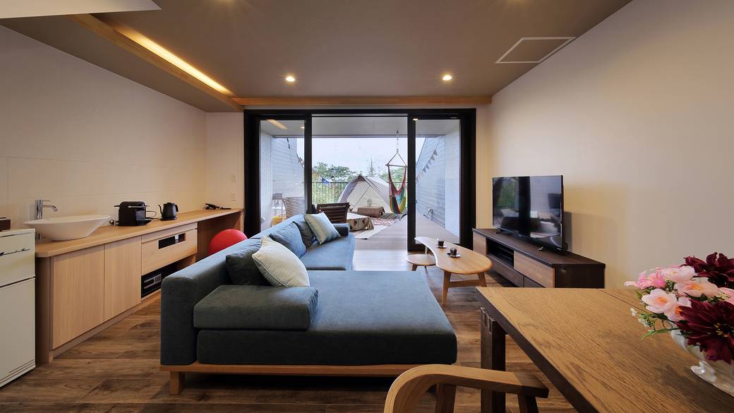 客室1階リビング一例 / 4