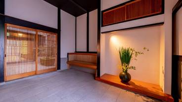 内部エントランス / 2