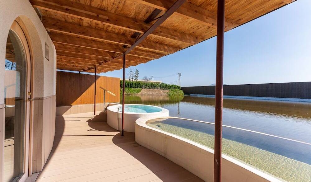 月白の湯・露天風呂 / 1