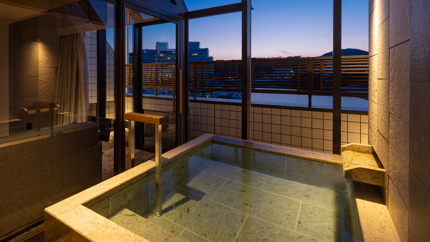 温泉露天風呂付サンテラススイート バスルーム