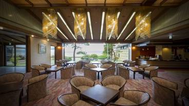 ロビーラウンジ / 4