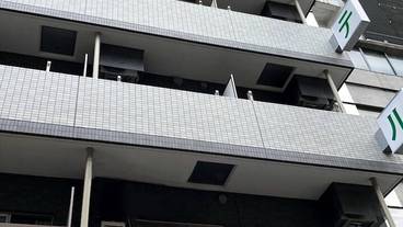 施設の入り口 / 6