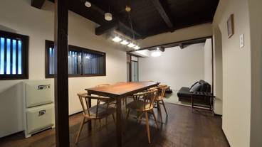 客室内のダイニングエリア / 13