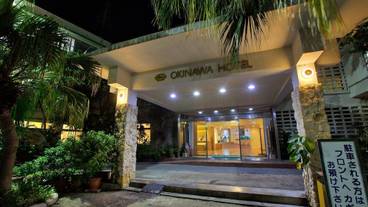 施設の入り口 / 18