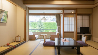 和室10畳 (朝食付き)