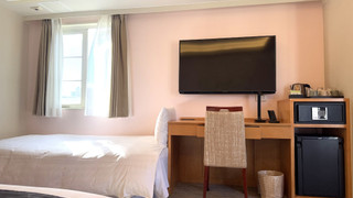 RAMデラックスルーム 禁煙 / スウェーデン製ベッド (大人3名利用時のみシングルソファーベッド1台が付きます)